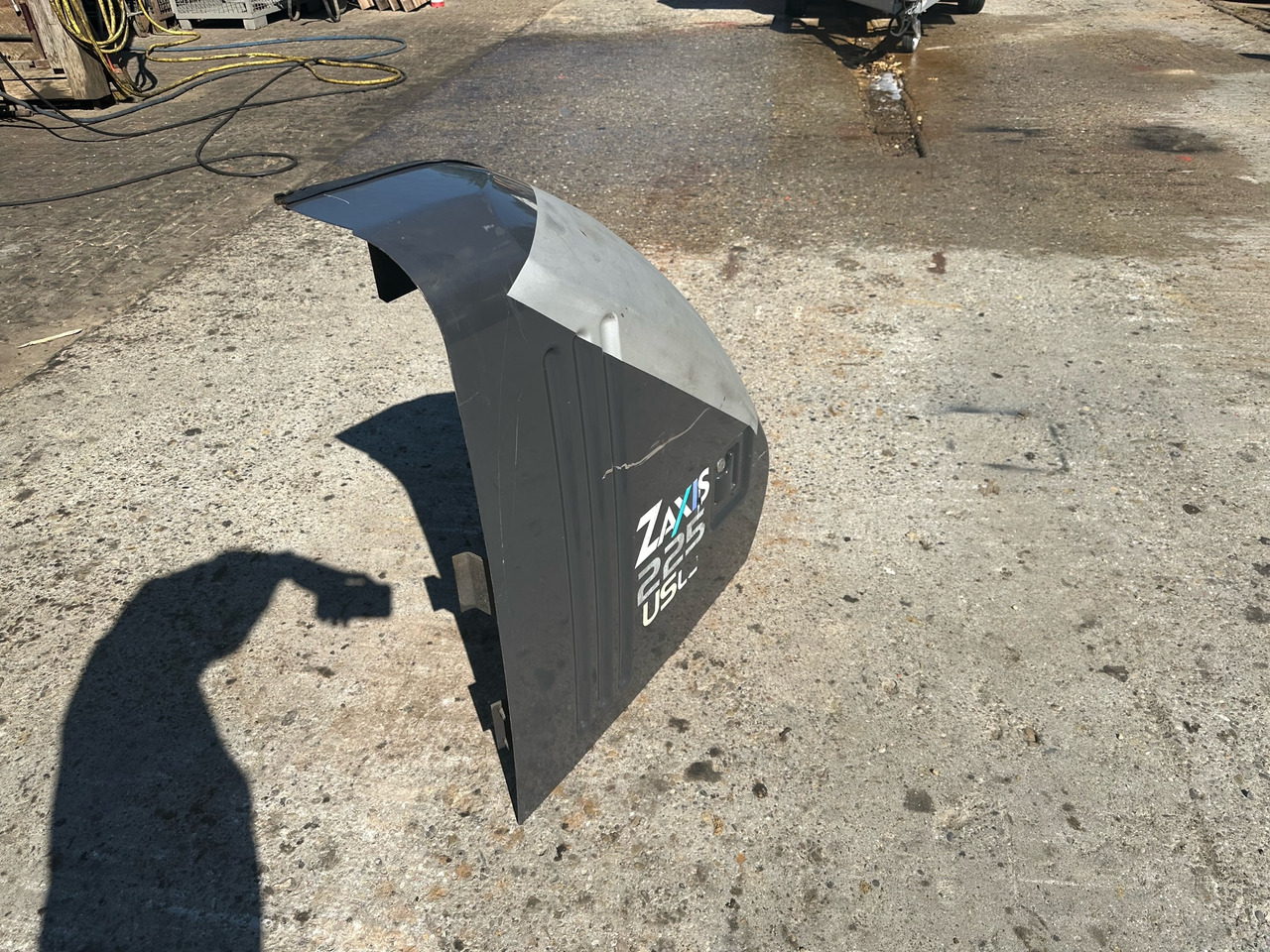 Seitendeckel Hitachi Zaxis 225 USL C - Carrozzeria ed esterni per Escavatore cingolato: foto 2 Seitendeckel Hitachi Zaxis 225 USL C - Carrozzeria ed esterni per Escavatore cingolato: foto 2