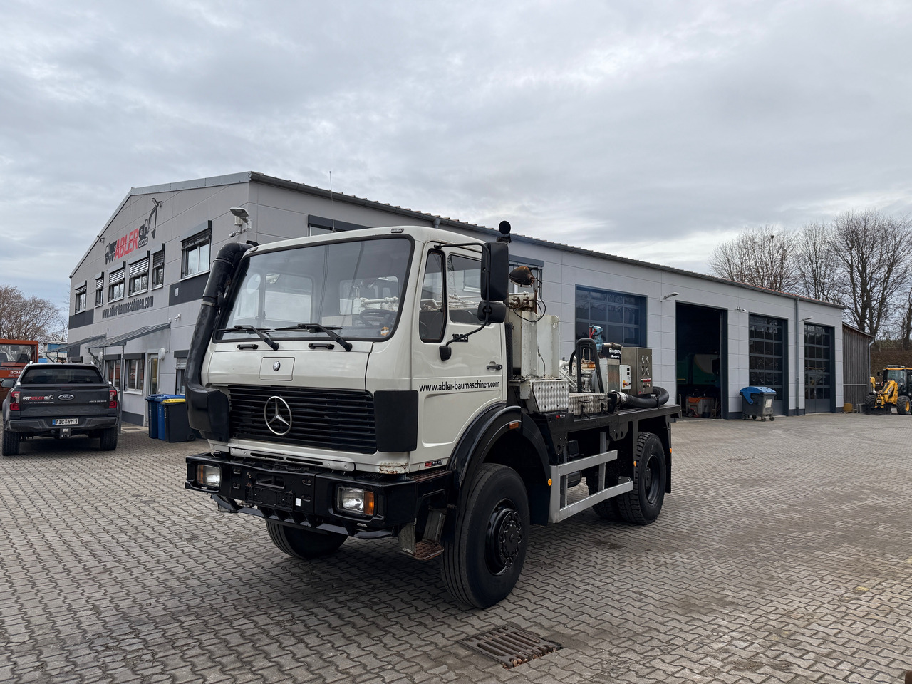 MErcedes-Benz 1928 NG V8 4x4 Uraca Hochdruckpumpe KD412 - Veicolo speciale/ Comunale, Camion: foto 2 MErcedes-Benz 1928 NG V8 4x4 Uraca Hochdruckpumpe KD412 - Veicolo speciale/ Comunale, Camion: foto 2