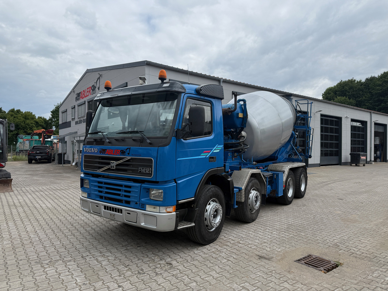 Volvo FM 12 420 WECHSELSYSTEM Betonmischer + Kipper AHK Klima - Autobetoniera: foto 5 Volvo FM 12 420 WECHSELSYSTEM Betonmischer + Kipper AHK Klima - Autobetoniera: foto 5