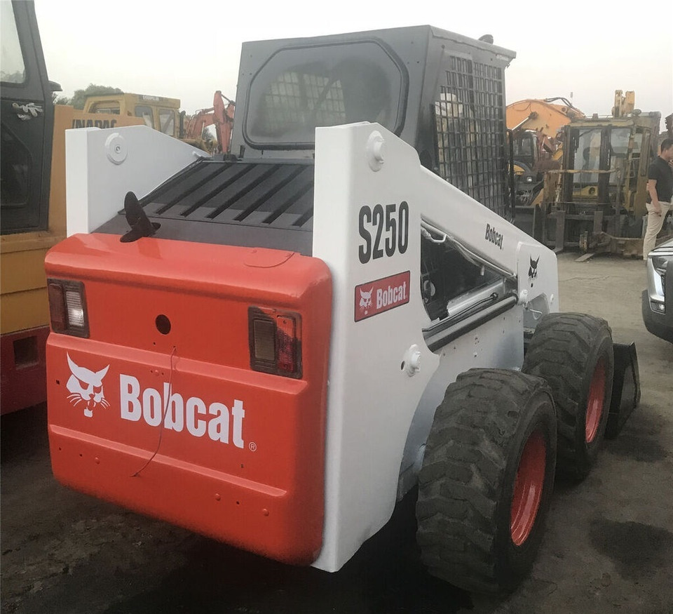 Bobcat S250 - Minipala: foto 2 Bobcat S250 - Minipala: foto 2