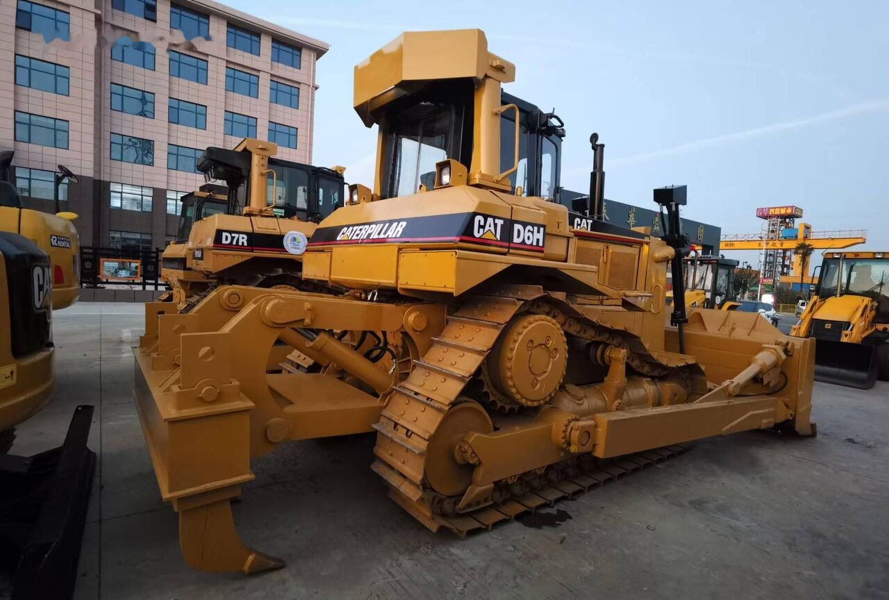 CAT D6H - Bulldozer: foto 5 CAT D6H - Bulldozer: foto 5