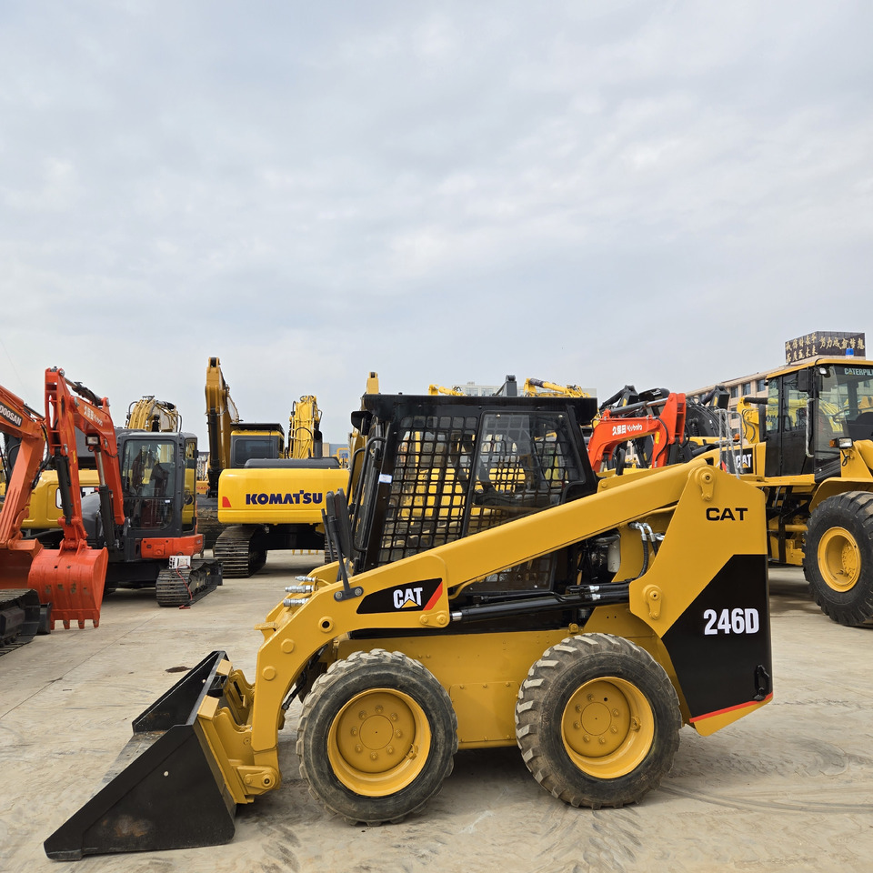 CATERPILLAR 246D - Minipala: foto 3 CATERPILLAR 246D - Minipala: foto 3