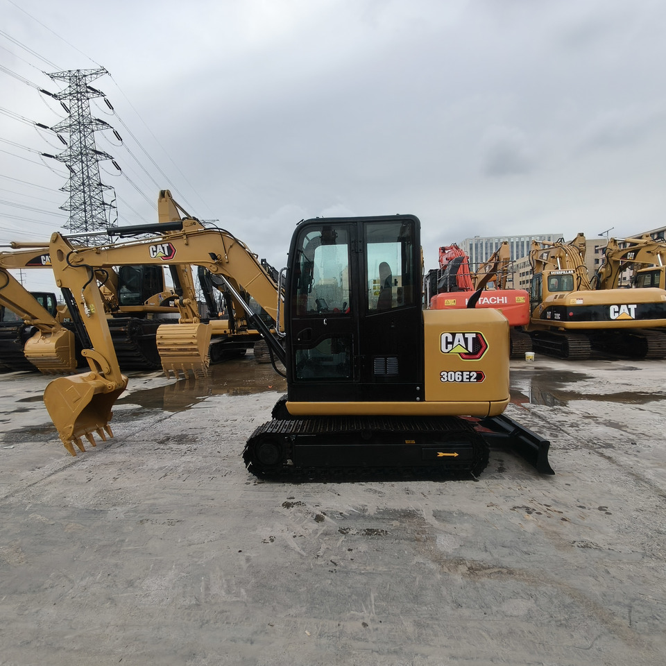 CATERPILLAR 306E2 - Miniescavatore: foto 2 CATERPILLAR 306E2 - Miniescavatore: foto 2