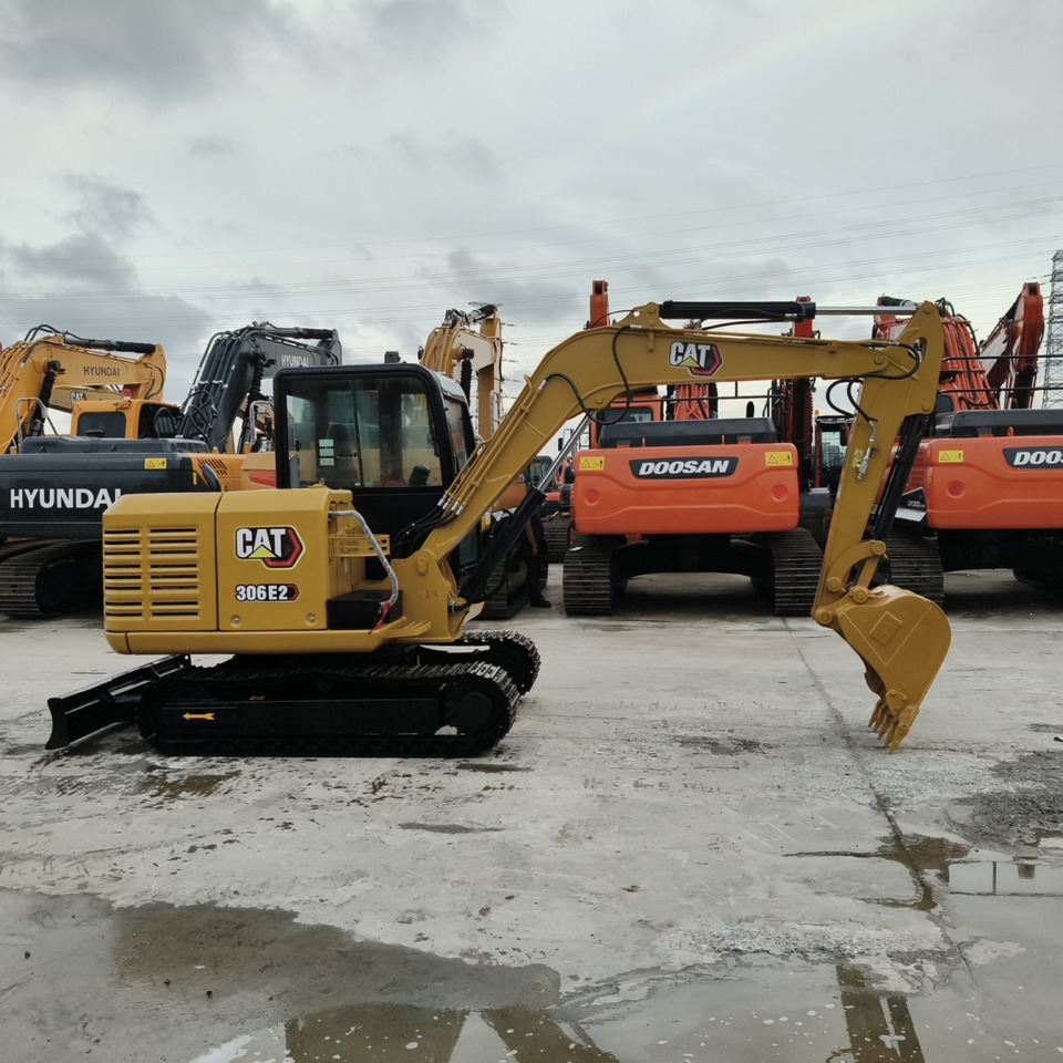CATERPILLAR 306E2 - Miniescavatore: foto 1 CATERPILLAR 306E2 - Miniescavatore: foto 1