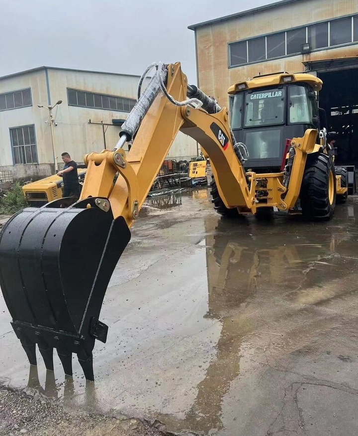 Caterpillar 420F - Terna: foto 4 Caterpillar 420F - Terna: foto 4