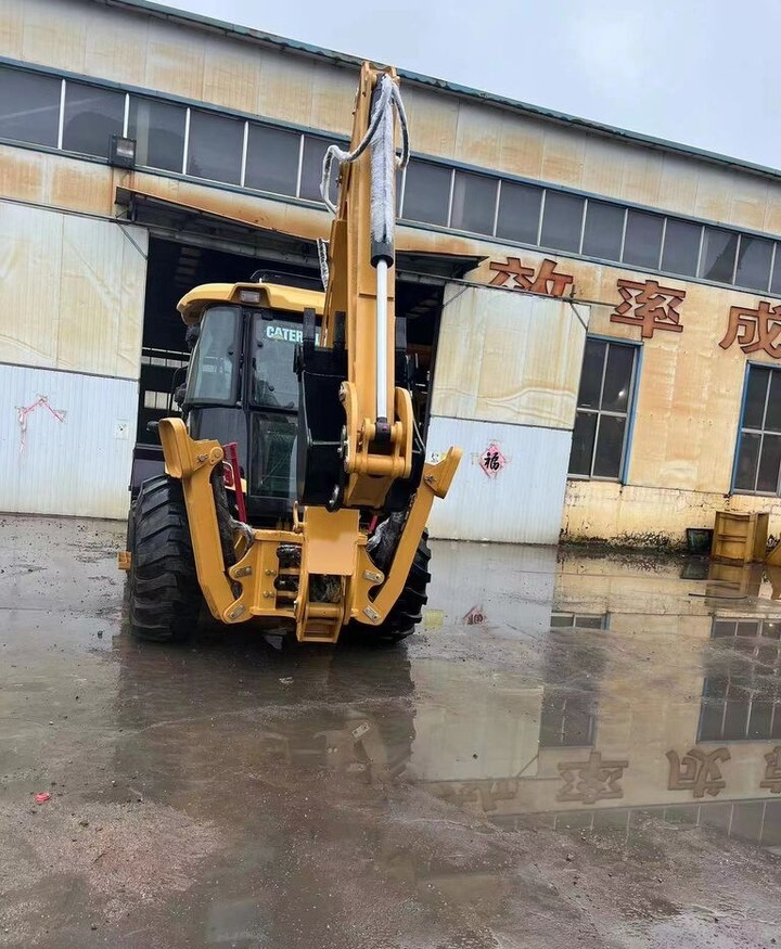 Caterpillar 420F - Terna: foto 3 Caterpillar 420F - Terna: foto 3