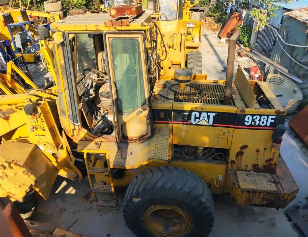 Caterpillar 938 F - Pala gommata: foto 1 Caterpillar 938 F - Pala gommata: foto 1