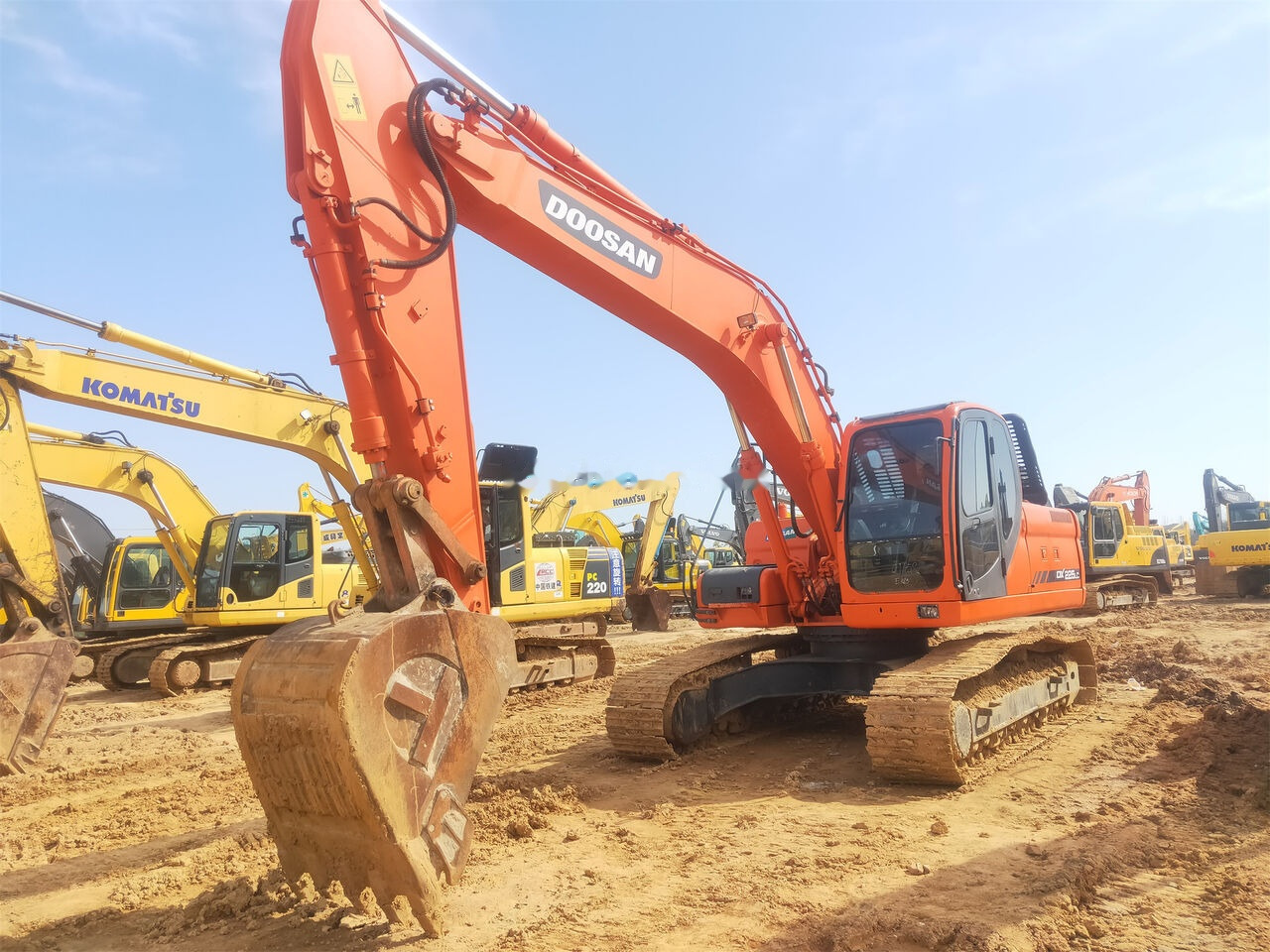 Doosan DX225LC - Escavatore cingolato: foto 1 Doosan DX225LC - Escavatore cingolato: foto 1