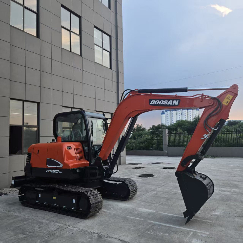 Doosan DX60 - Miniescavatore: foto 4 Doosan DX60 - Miniescavatore: foto 4