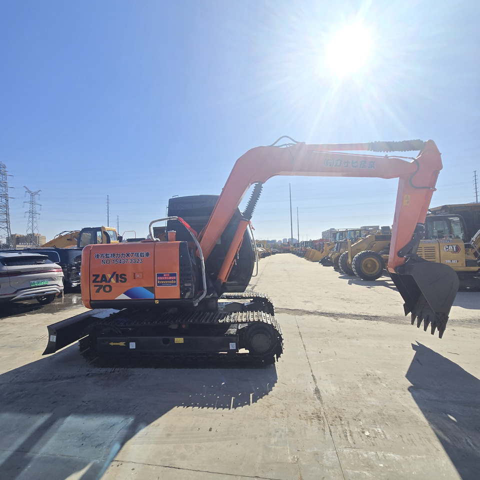 HITACHI ZX70 - Miniescavatore: foto 5 HITACHI ZX70 - Miniescavatore: foto 5