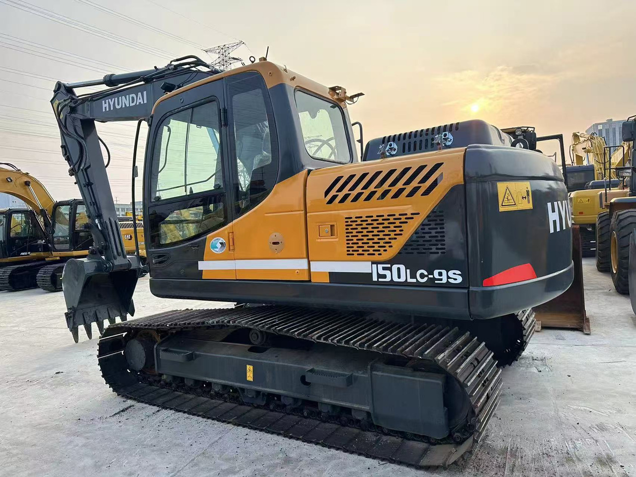 HYUNDAI R150LC-9S - Escavatore: foto 1 HYUNDAI R150LC-9S - Escavatore: foto 1