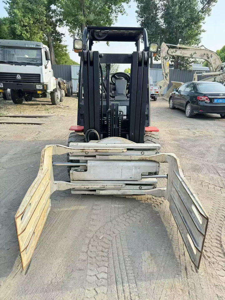 HangCha A30 - Carrello elevatore diesel: foto 4 HangCha A30 - Carrello elevatore diesel: foto 4