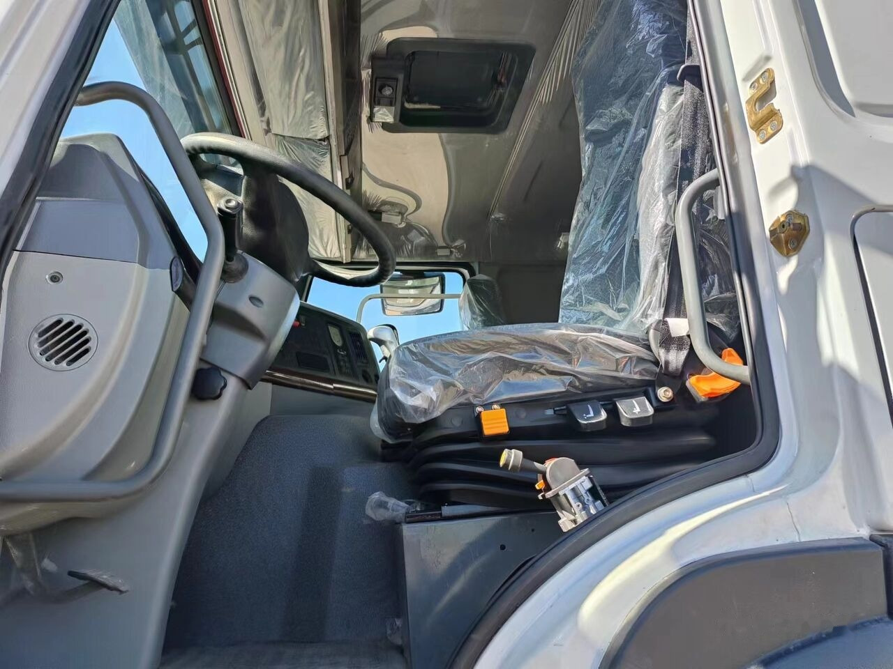 Howo - Autocarro ribaltabile: foto 2 Howo - Autocarro ribaltabile: foto 2