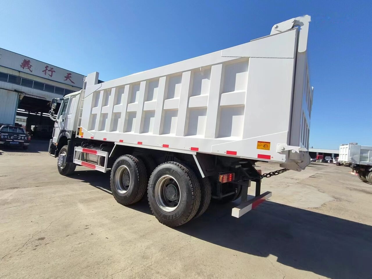 Howo - Autocarro ribaltabile: foto 5 Howo - Autocarro ribaltabile: foto 5