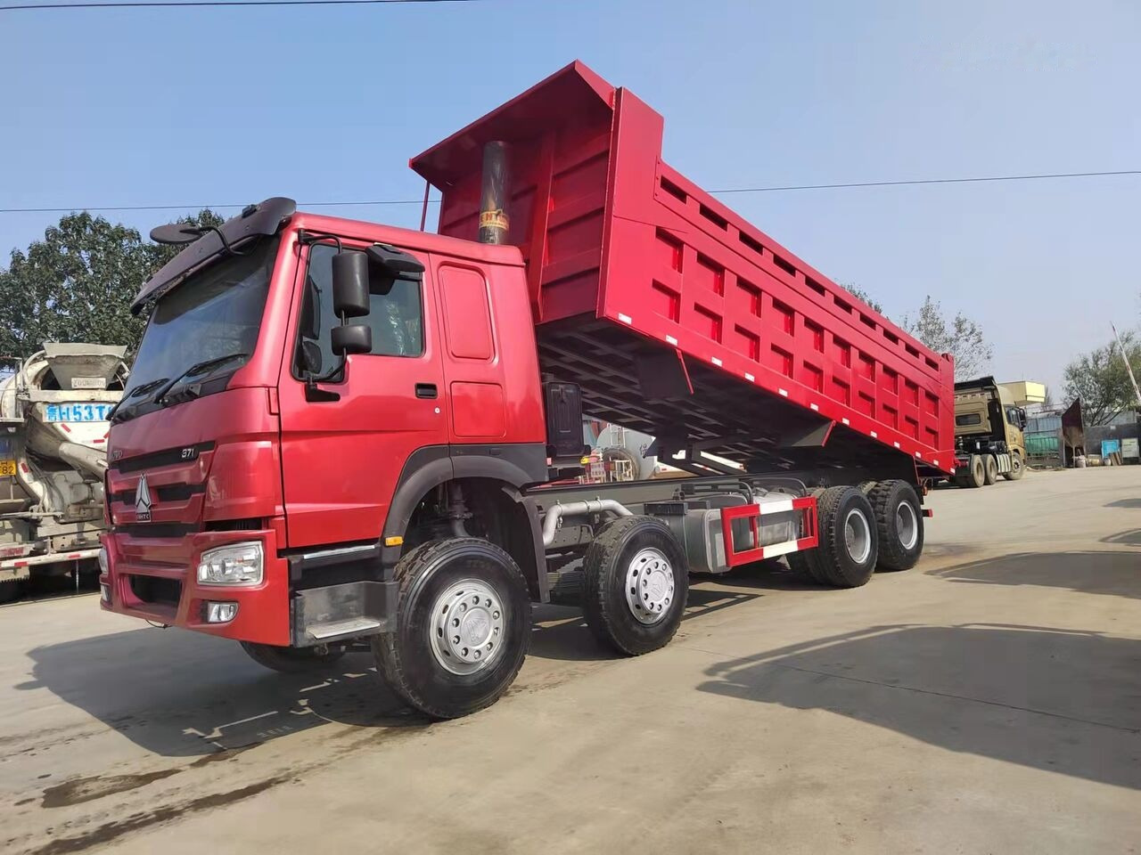 Howo Drive 371 - Autocarro ribaltabile: foto 1 Howo Drive 371 - Autocarro ribaltabile: foto 1