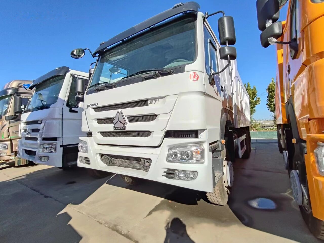 Howo New - Autocarro ribaltabile: foto 1 Howo New - Autocarro ribaltabile: foto 1