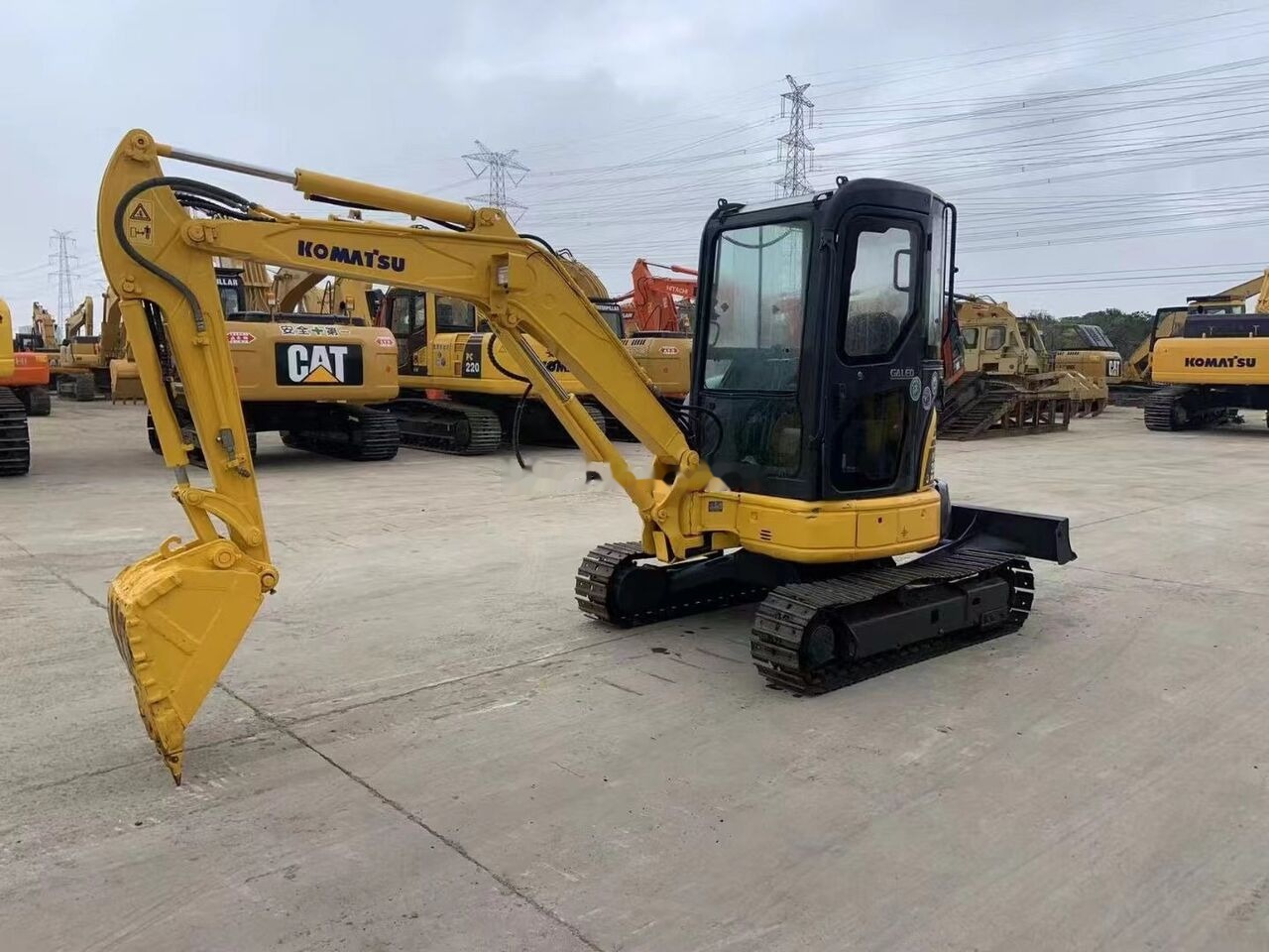 Komatsu Quasi-New PC35MR - Miniescavatore: foto 2 Komatsu Quasi-New PC35MR - Miniescavatore: foto 2