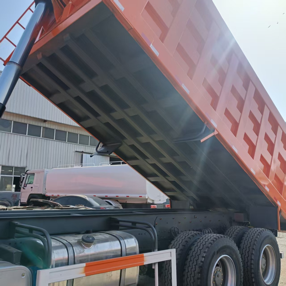 Sinotruk HOHAN 6*4 Dump truck - Autocarro ribaltabile: foto 5 Sinotruk HOHAN 6*4 Dump truck - Autocarro ribaltabile: foto 5