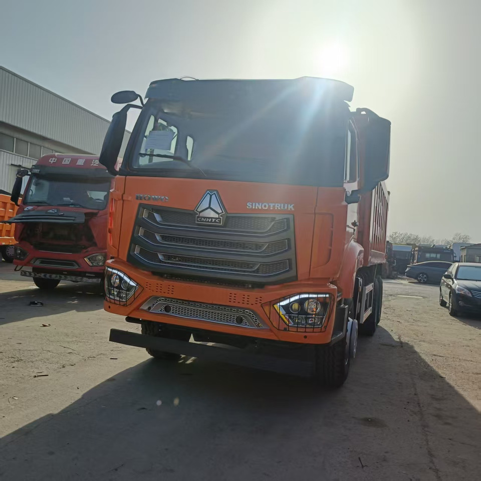 Sinotruk HOHAN 6*4 Dump truck - Autocarro ribaltabile: foto 3 Sinotruk HOHAN 6*4 Dump truck - Autocarro ribaltabile: foto 3