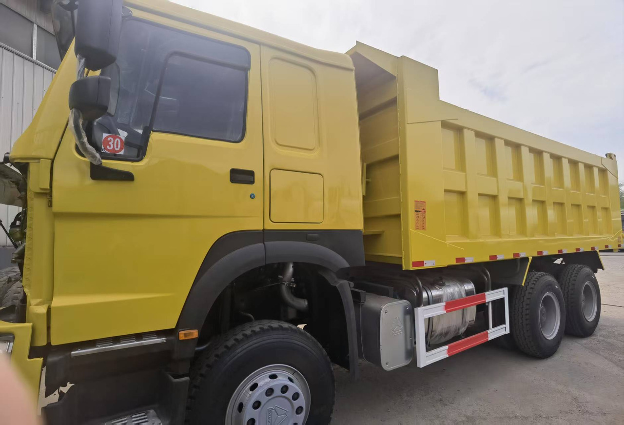 Sinotruk HOWO 371 Dump truck - Autocarro ribaltabile: foto 4 Sinotruk HOWO 371 Dump truck - Autocarro ribaltabile: foto 4