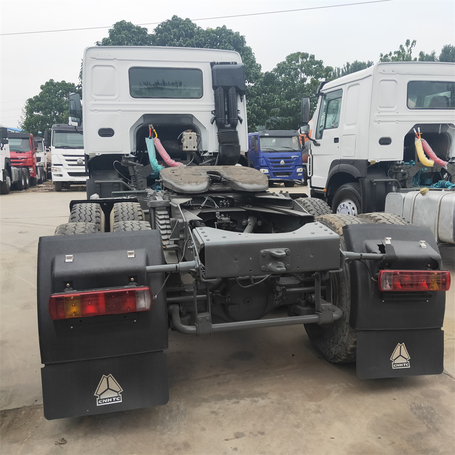 Sinotruk HOWO 371 tractor - Mini dumper: foto 5 Sinotruk HOWO 371 tractor - Mini dumper: foto 5