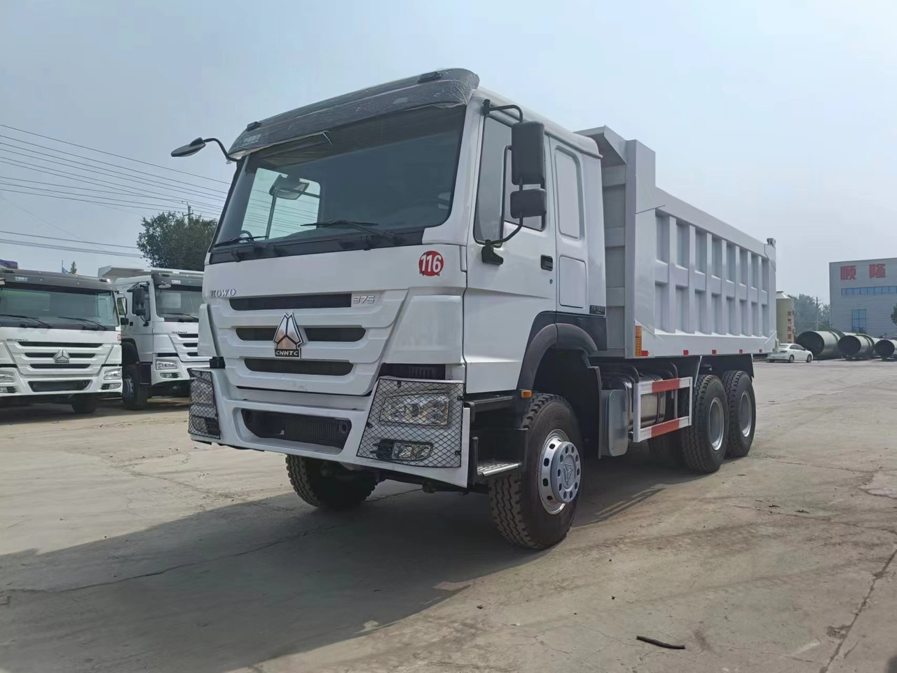 Sinotruk HOWO 6*4 Dump truck - Autocarro ribaltabile: foto 1 Sinotruk HOWO 6*4 Dump truck - Autocarro ribaltabile: foto 1
