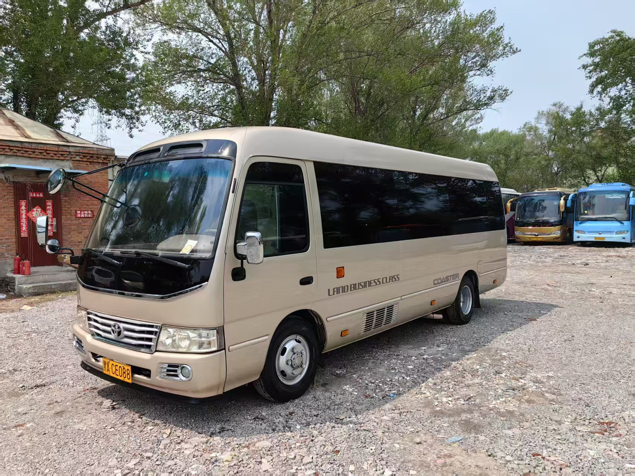Toyota Coaster - Minibus, Pulmino: foto 1 Toyota Coaster - Minibus, Pulmino: foto 1