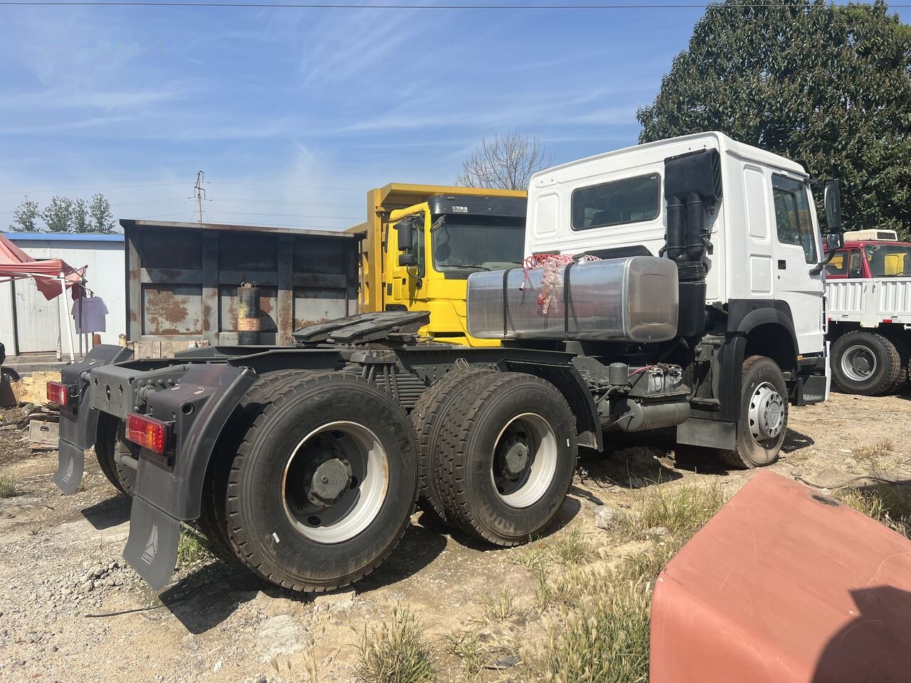 Howo 6x4 - Trattore stradale: foto 5 Howo 6x4 - Trattore stradale: foto 5