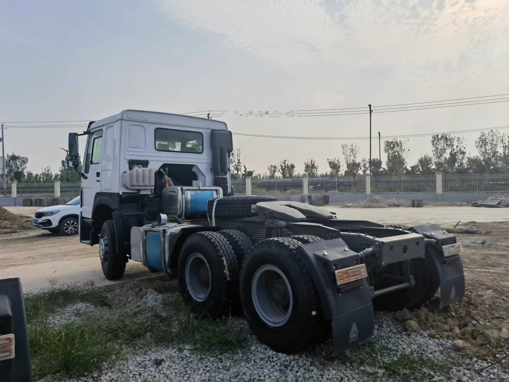 Sinotruk HOWO 371 Tractor - Trattore stradale: foto 5 Sinotruk HOWO 371 Tractor - Trattore stradale: foto 5