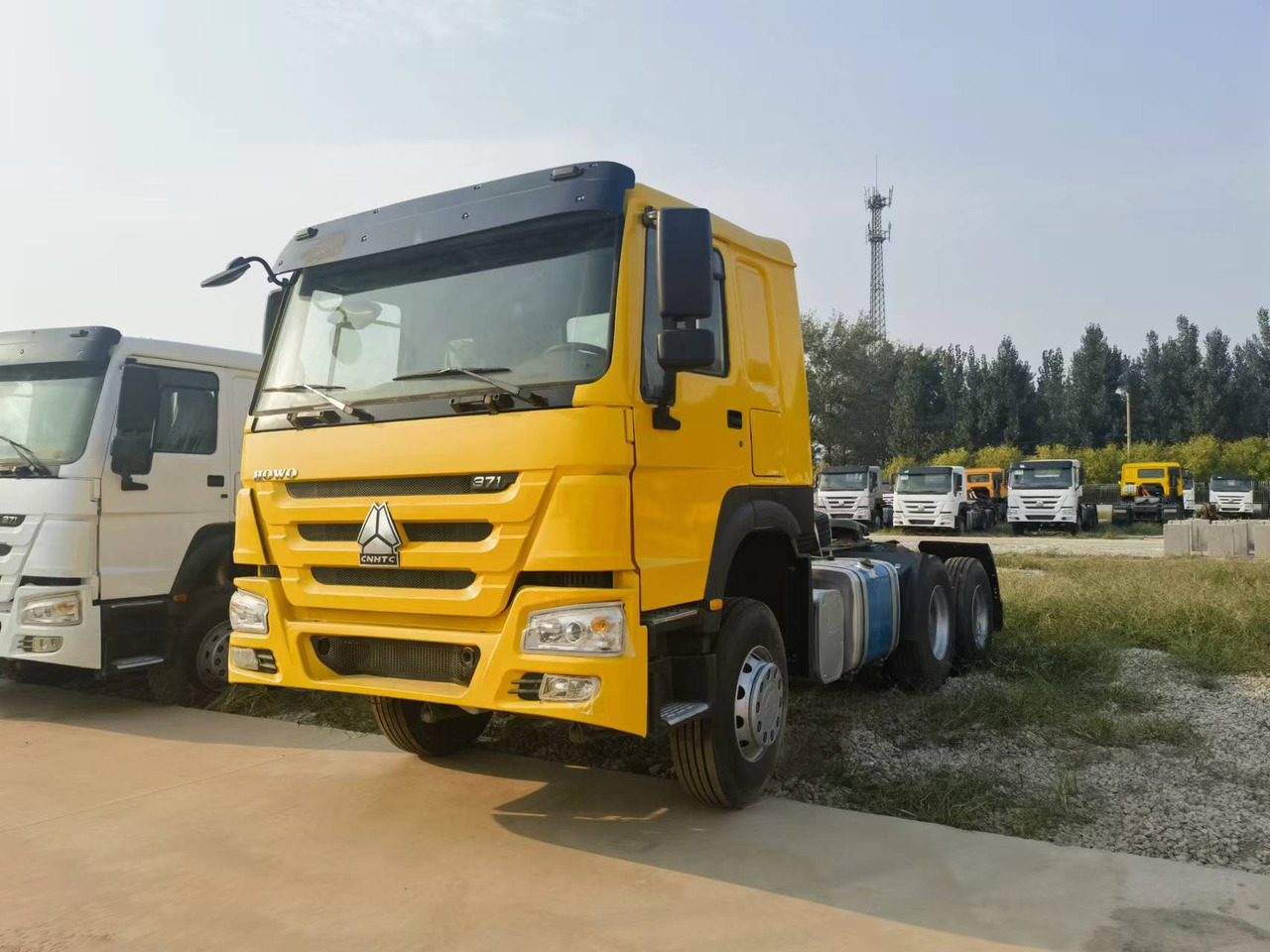 Sinotruk HOWO 371 Tractor - Trattore stradale: foto 1 Sinotruk HOWO 371 Tractor - Trattore stradale: foto 1