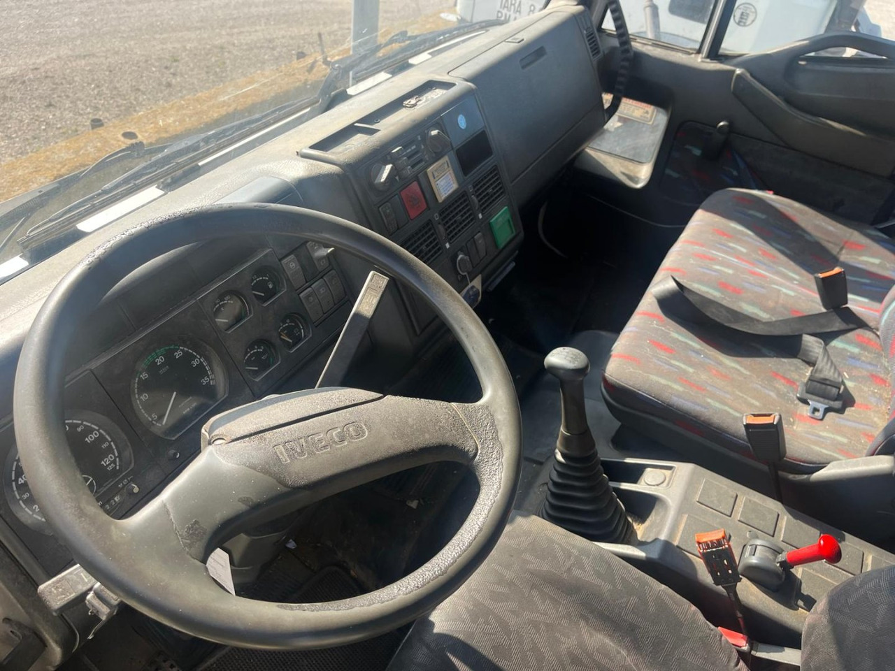 Camion centinato Caja cerrada IVECO Eurocargo ML80E17: foto 9