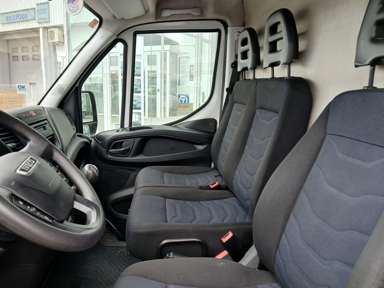 Furgone chiuso Furgón IVECO 35S16 10.8m3: foto 10