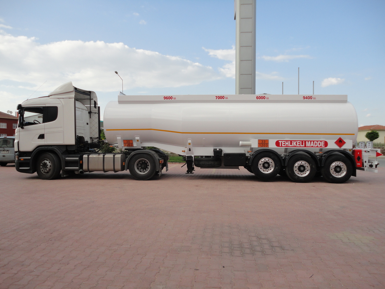 NURSAN Steel Tanker - Semirimorchio cisterna: foto 3 NURSAN Steel Tanker - Semirimorchio cisterna: foto 3