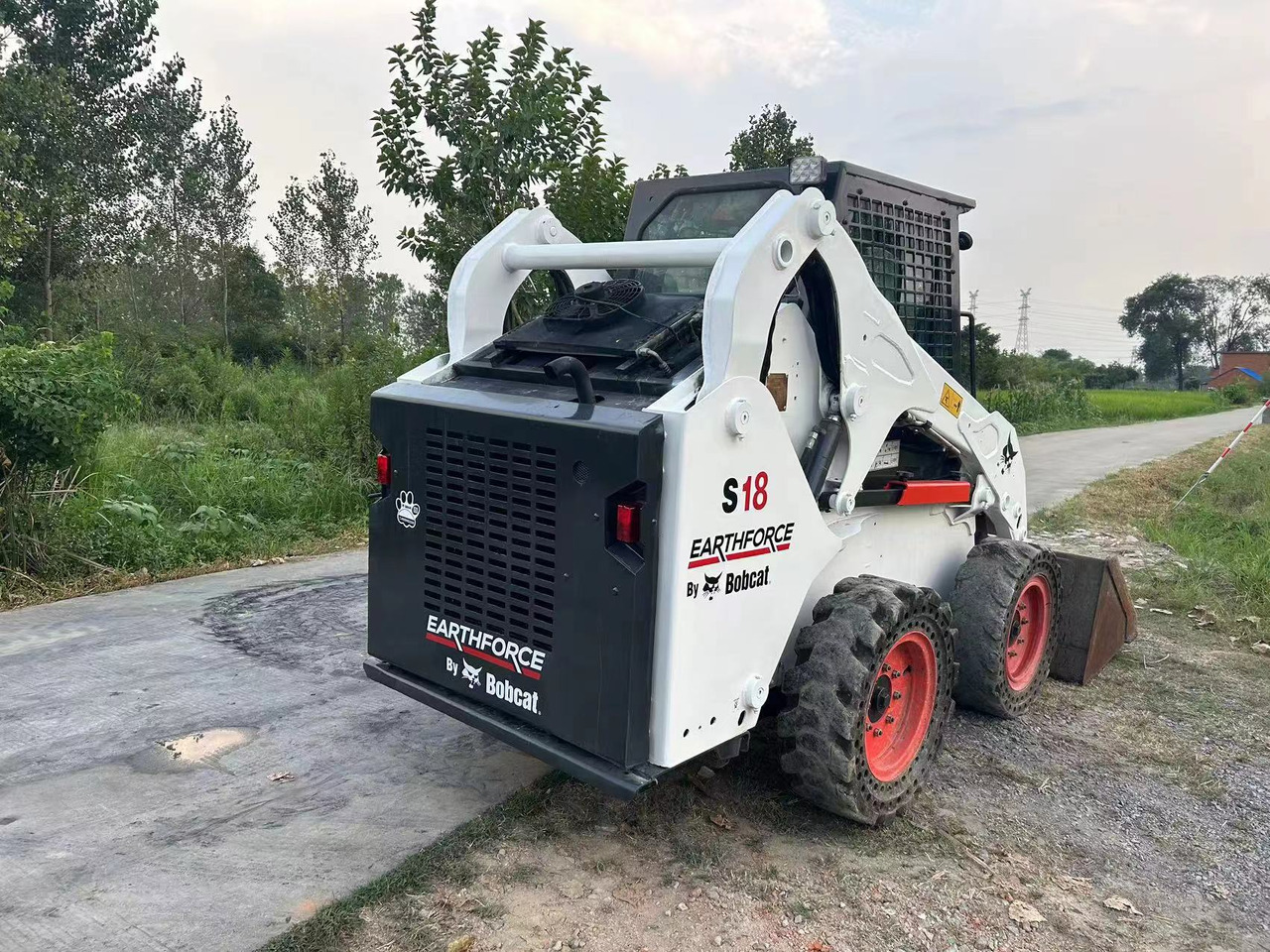 BOBCAT S18 - Minipala: foto 4 BOBCAT S18 - Minipala: foto 4