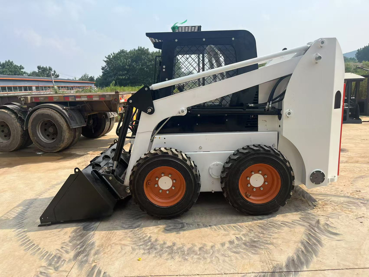 BOBCAT S18 S450 S550 T770 BRAND NEW - Minipala: foto 2 BOBCAT S18 S450 S550 T770 BRAND NEW - Minipala: foto 2
