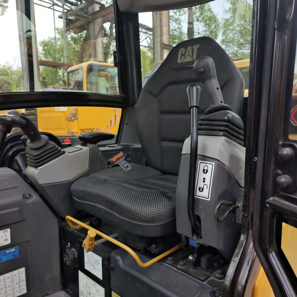 CAT 302CR WITH RUBBER TRACK - Miniescavatore: foto 5 CAT 302CR WITH RUBBER TRACK - Miniescavatore: foto 5