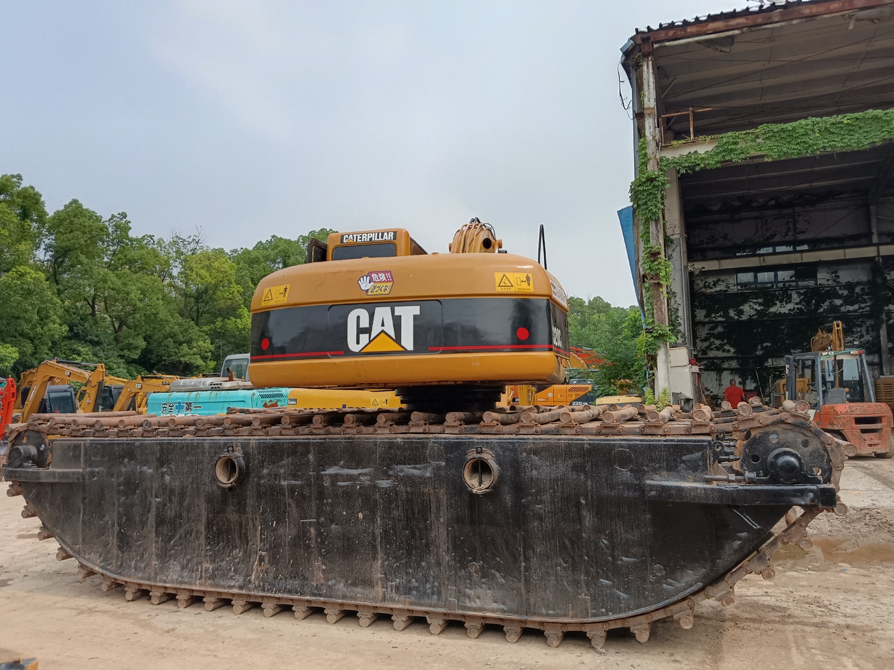 CAT 320CL DREDGER 320 BL Customizable - Escavatore anfibio: foto 3 CAT 320CL DREDGER 320 BL Customizable - Escavatore anfibio: foto 3