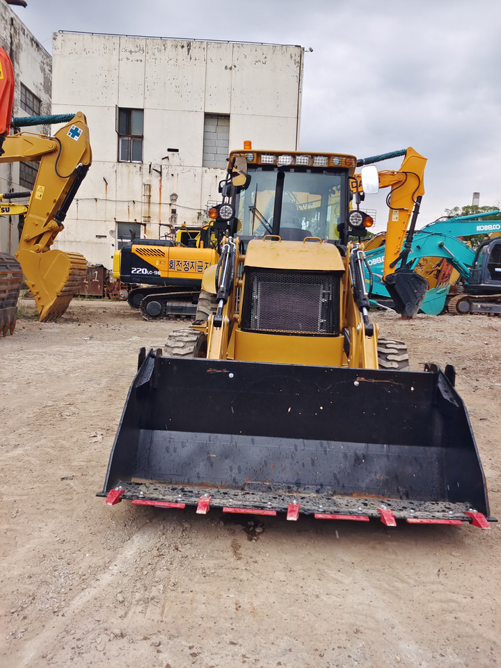 CAT 420F BRAND NEW - Terna: foto 5 CAT 420F BRAND NEW - Terna: foto 5