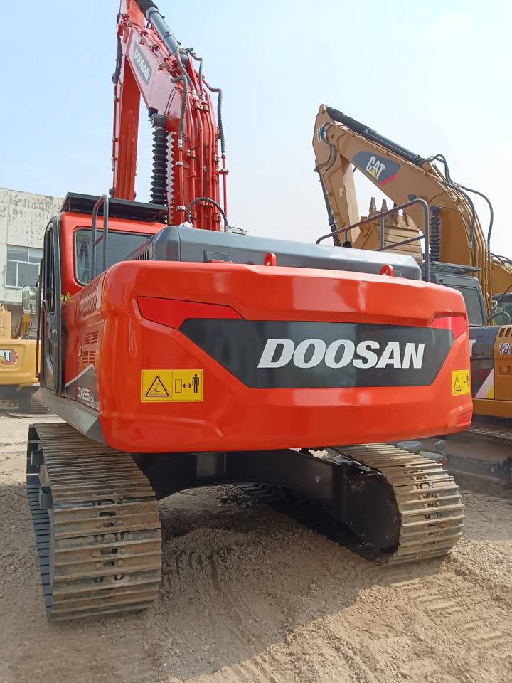 DOOSAN DX225 LCA DX 225 LC - 9C - Escavatore cingolato: foto 3 DOOSAN DX225 LCA DX 225 LC - 9C - Escavatore cingolato: foto 3