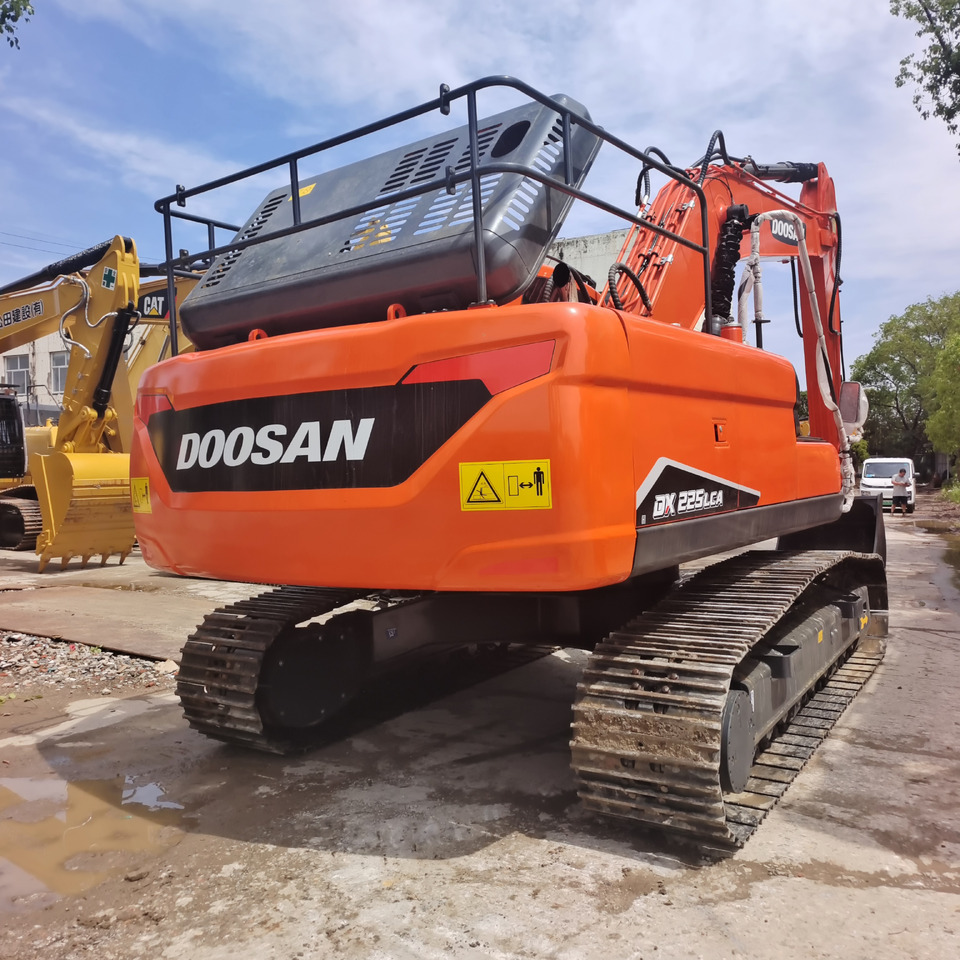 DOOSAN DX225LCA DX 225 LCA DX300 DX340 - Escavatore cingolato: foto 4 DOOSAN DX225LCA DX 225 LCA DX300 DX340 - Escavatore cingolato: foto 4