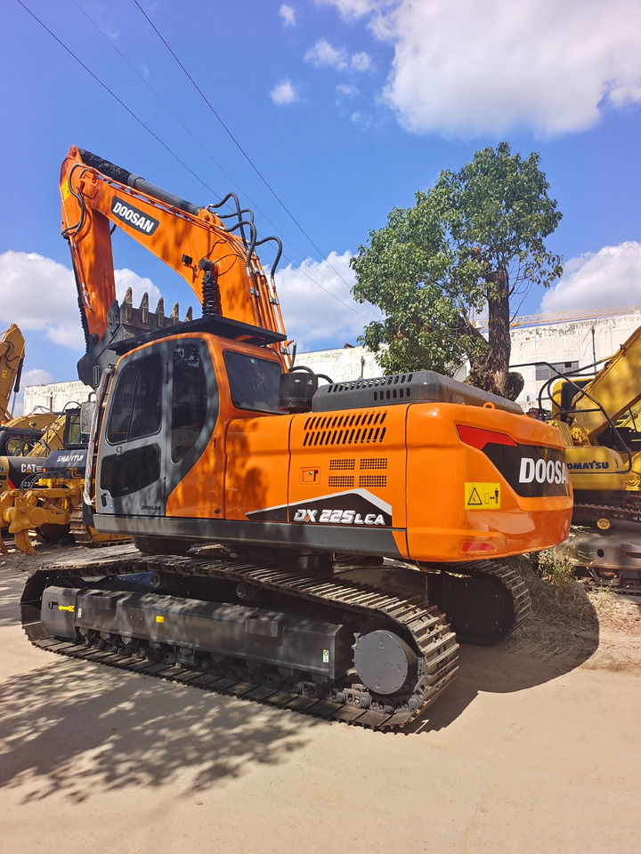 DOOSAN DX225LCA DX225LC-9C DX300 DX340 - Escavatore cingolato: foto 1 DOOSAN DX225LCA DX225LC-9C DX300 DX340 - Escavatore cingolato: foto 1