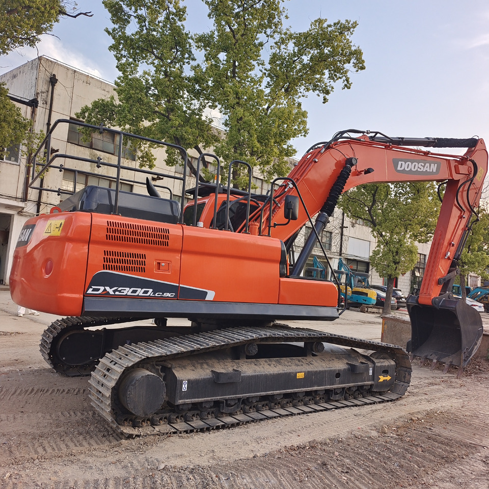 DOOSAN DX300 LC-9C DX300 LCA DX 340 LC-9C DX340 LCA - Escavatore cingolato: foto 2 DOOSAN DX300 LC-9C DX300 LCA DX 340 LC-9C DX340 LCA - Escavatore cingolato: foto 2