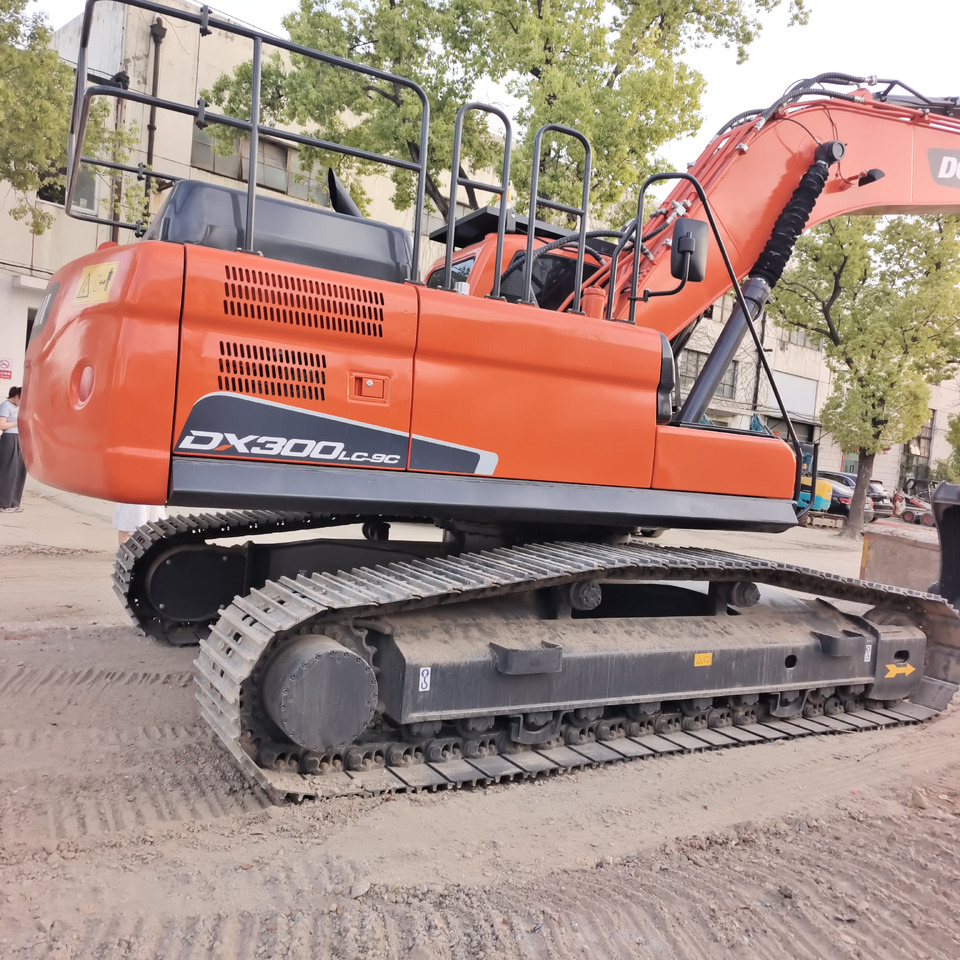DOOSAN DX300 LC-9C DX300 LCA DX 340 LC-9C DX340 LCA - Escavatore cingolato: foto 3 DOOSAN DX300 LC-9C DX300 LCA DX 340 LC-9C DX340 LCA - Escavatore cingolato: foto 3