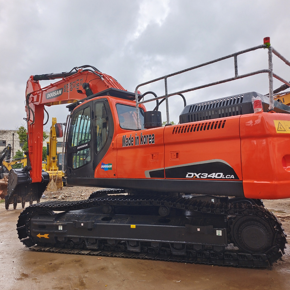 DOOSAN DX340LCA DX340 LC-9C - Escavatore cingolato: foto 1 DOOSAN DX340LCA DX340 LC-9C - Escavatore cingolato: foto 1