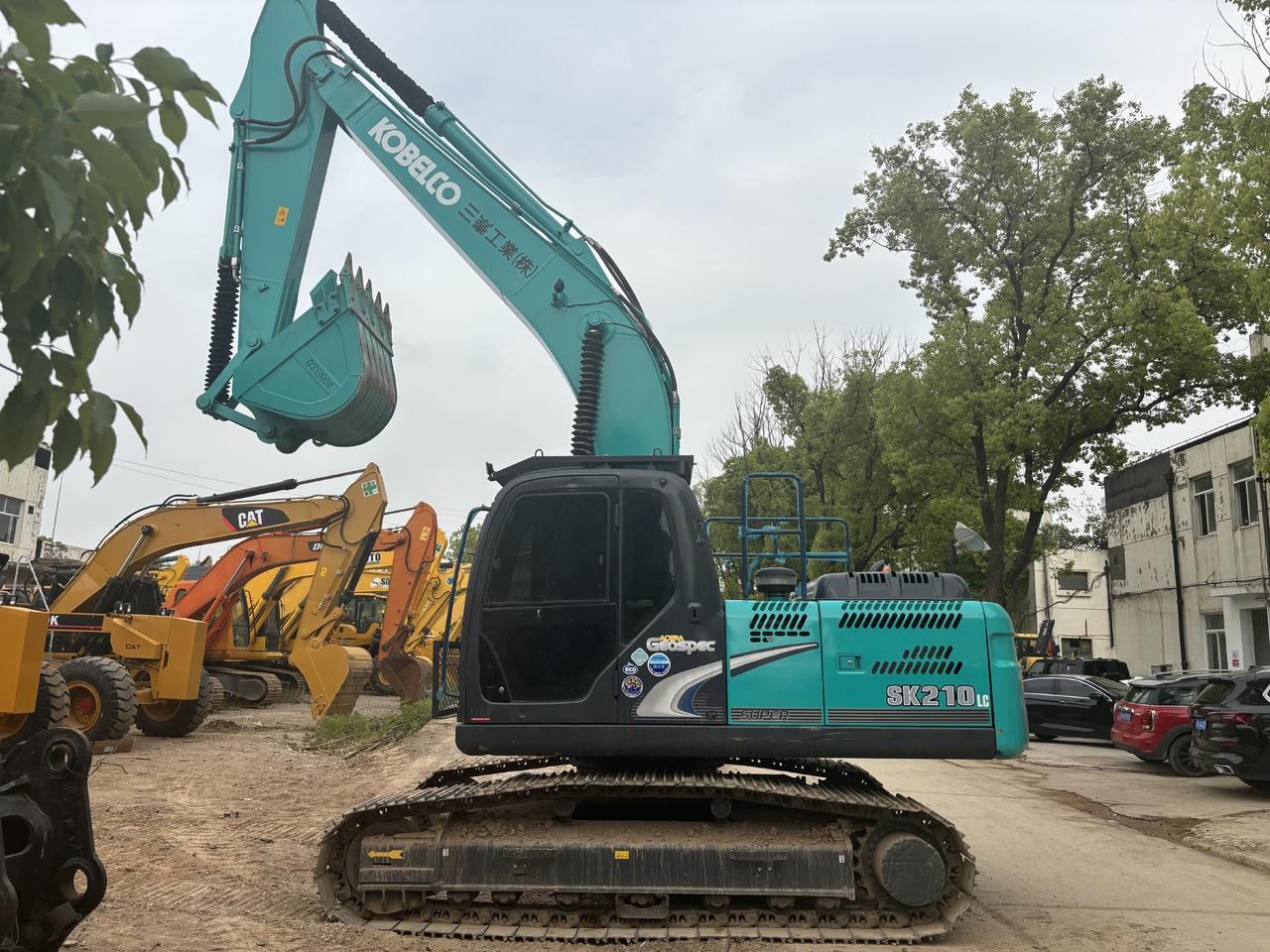 KOBELCO SK210LC - Escavatore cingolato: foto 2 KOBELCO SK210LC - Escavatore cingolato: foto 2