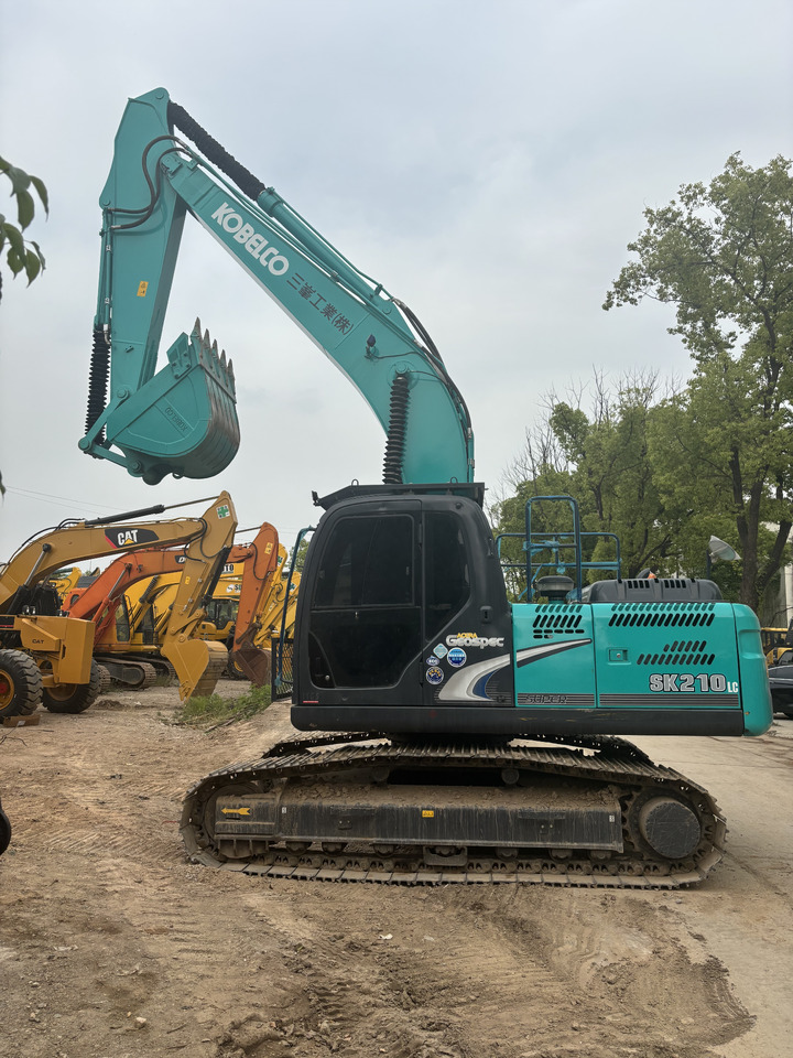 KOBELCO SK210LC - Escavatore cingolato: foto 1 KOBELCO SK210LC - Escavatore cingolato: foto 1