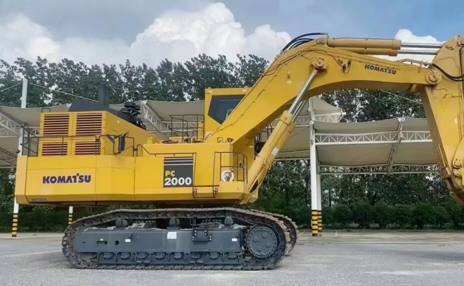 KOMATSU PC2000-8 PC 2000 - 8 Mining Crawler Excavator - Macchina mineraria: foto 1 KOMATSU PC2000-8 PC 2000 - 8 Mining Crawler Excavator - Macchina mineraria: foto 1