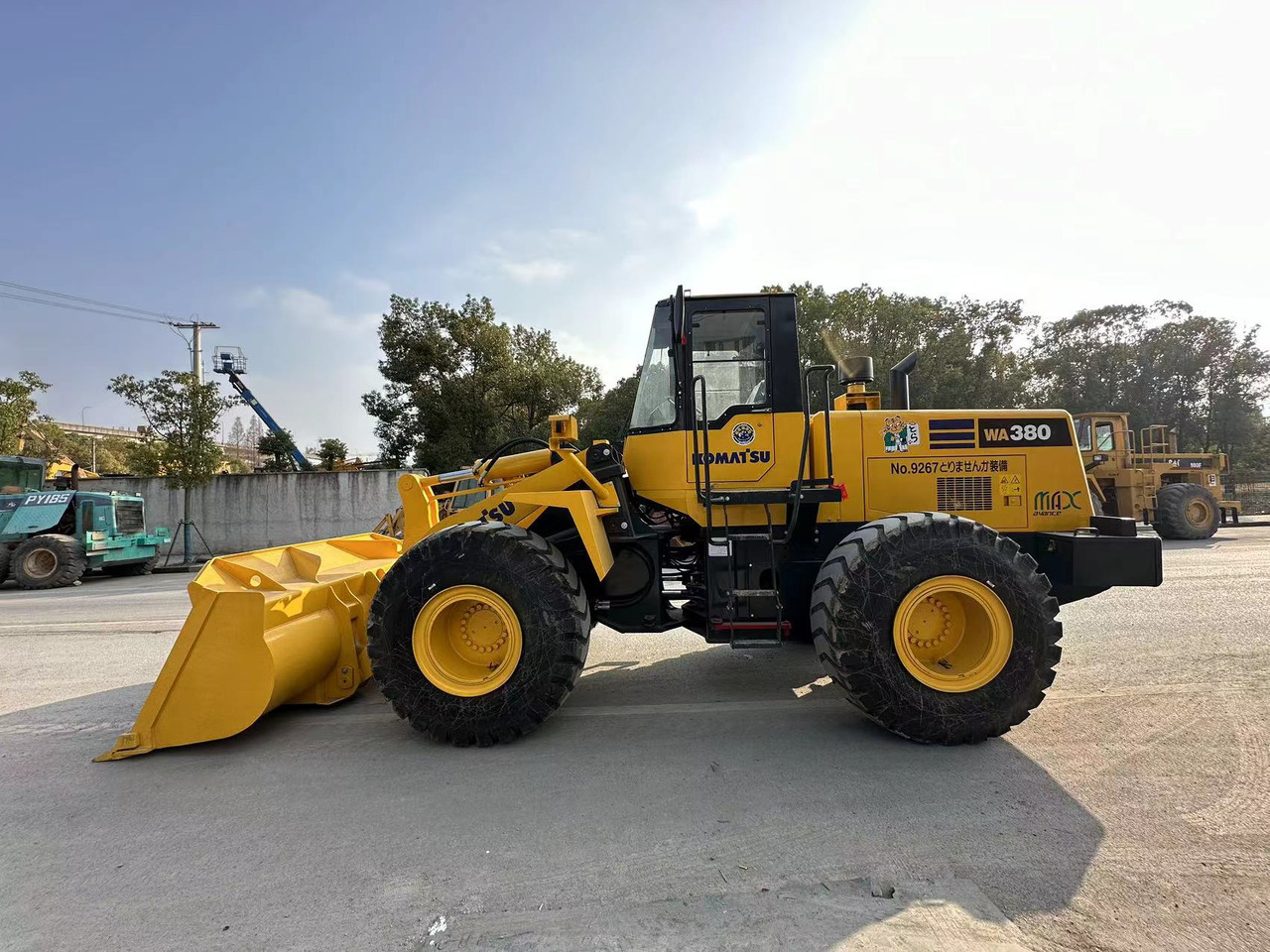 KOMATSU WA 380 - Pala gommata: foto 1 KOMATSU WA 380 - Pala gommata: foto 1