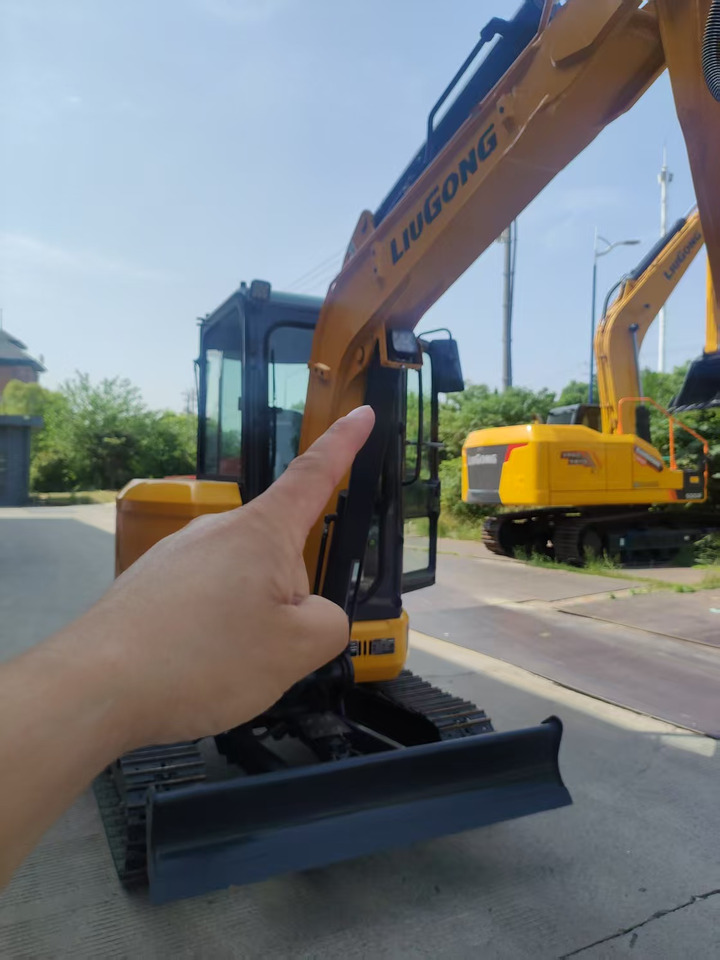 LIUGONG 9035F ZTSG4 BRAND NEW 3.8 TON 3 TON 4 TON MINI DIGGER - Miniescavatore: foto 5 LIUGONG 9035F ZTSG4 BRAND NEW 3.8 TON 3 TON 4 TON MINI DIGGER - Miniescavatore: foto 5