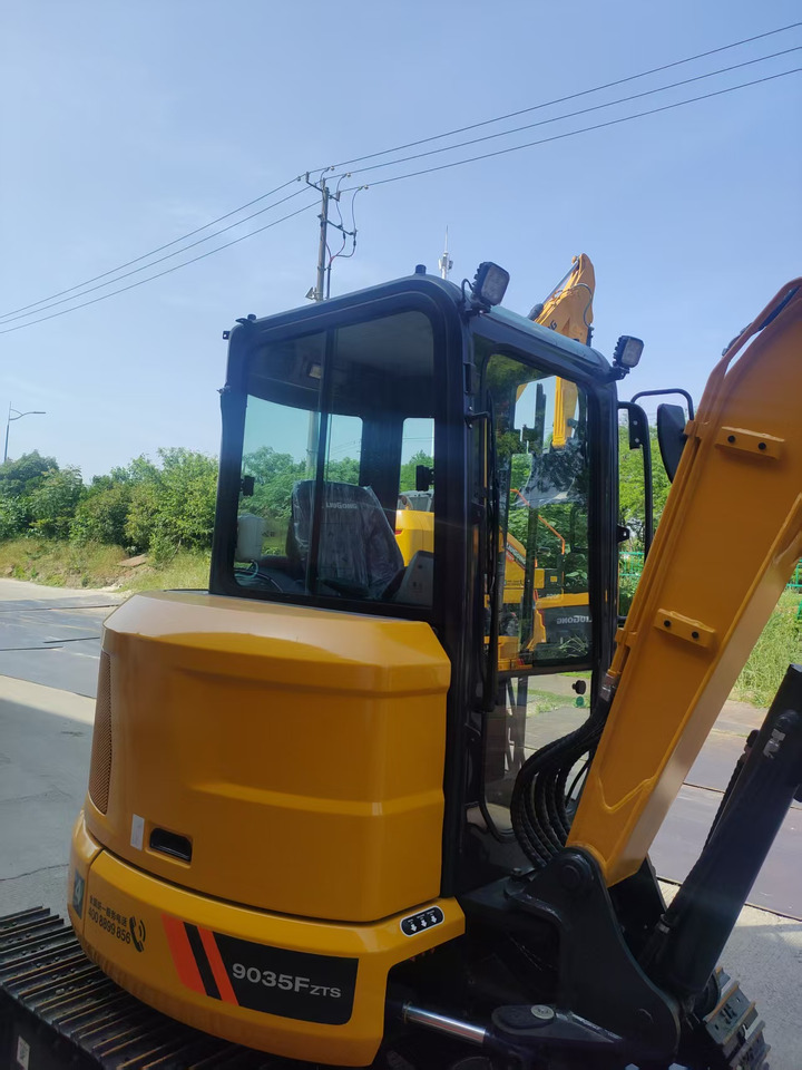 LIUGONG 9035F ZTSG4 BRAND NEW 3.8 TON 3 TON 4 TON MINI DIGGER - Miniescavatore: foto 4 LIUGONG 9035F ZTSG4 BRAND NEW 3.8 TON 3 TON 4 TON MINI DIGGER - Miniescavatore: foto 4